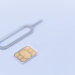 スマホがSIMカードを認識しない？iPhone・Androidで原因と対処法を解説